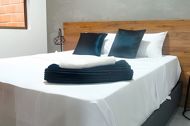 Suite 2 Hab Moderna | AC + WiFi 5G | 5min Poblado