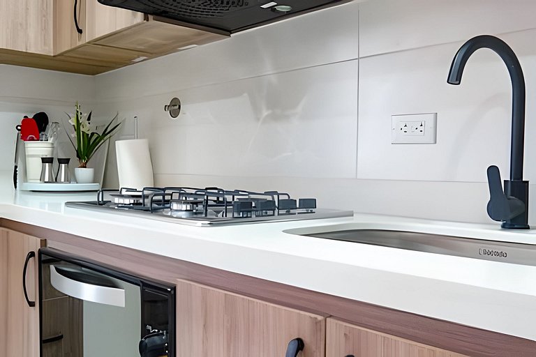 Suite 2 Hab Moderna | AC + WiFi 5G | 5min Poblado
