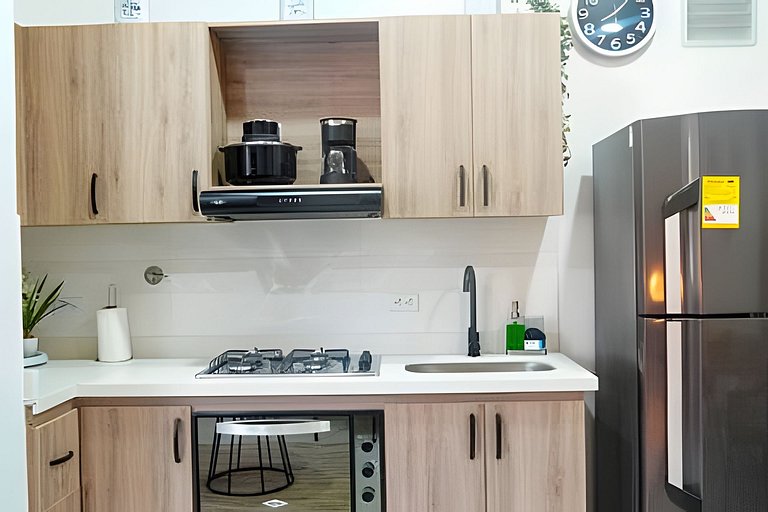 Suite 2 Hab Moderna | AC + WiFi 5G | 5min Poblado
