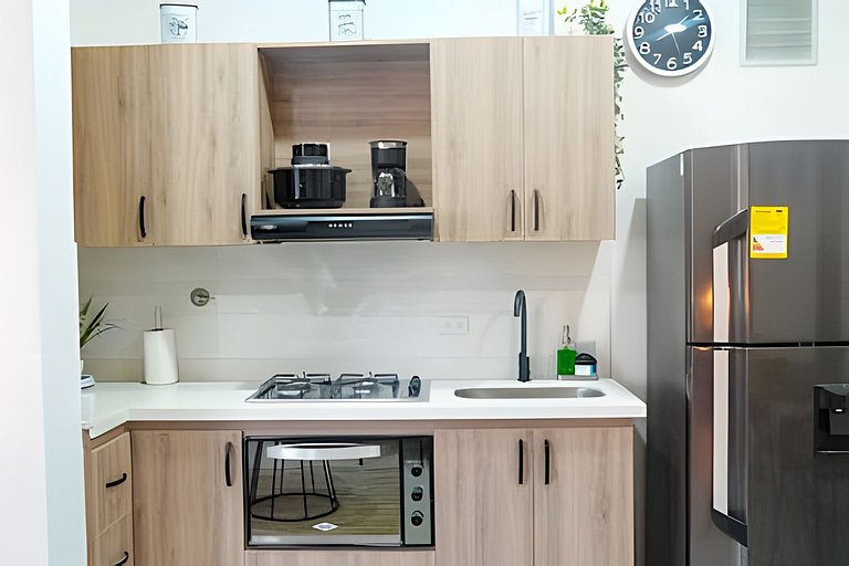 Suite 2 Hab Moderna | AC + WiFi 5G | 5min Poblado