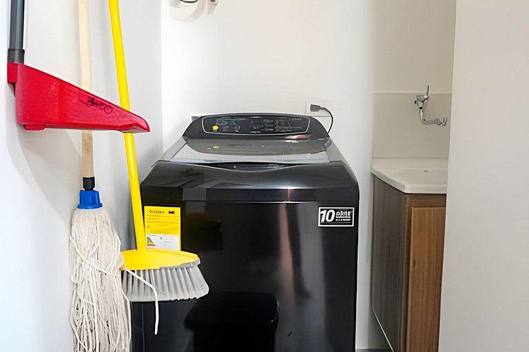 Suite 2 Hab Moderna | AC + WiFi 5G | 5min Poblado